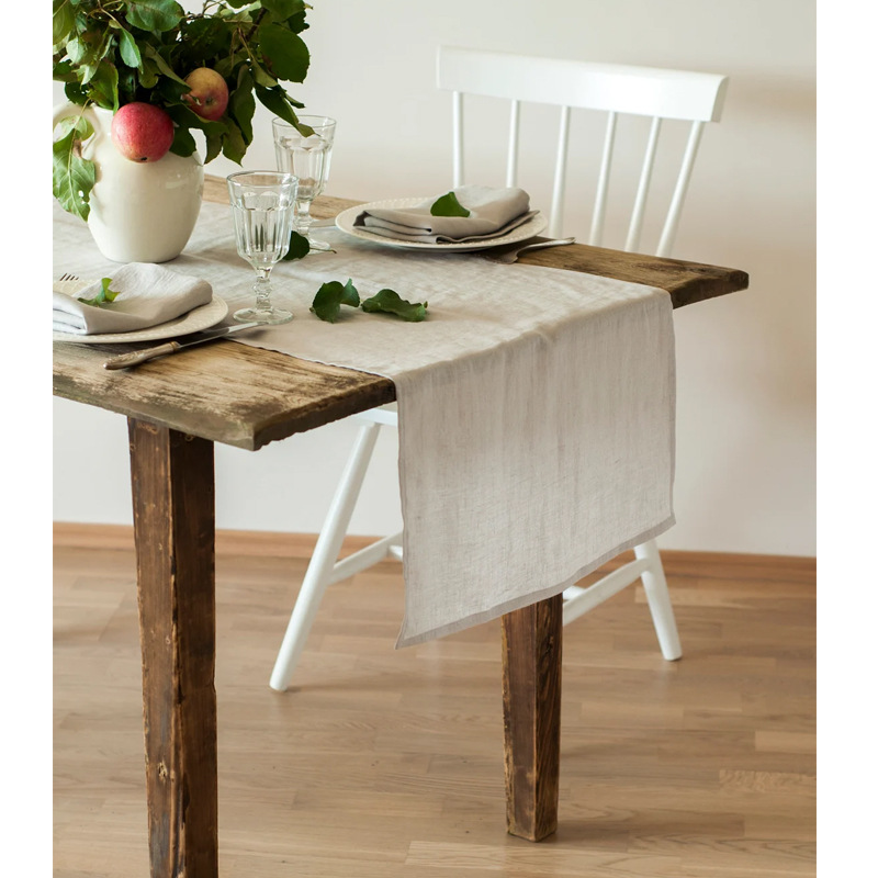 Christmas Table Runner - ผ้าปูโต๊ะลินิน 100% ซักแบบ Stone Washed สีพื้นเรียบหรู